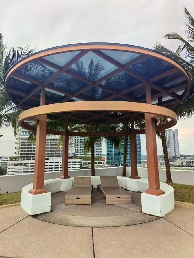 1519 Almas Suites Seaview Sunrise Netflix By Stay ヌサジャヤ エクステリア 写真
